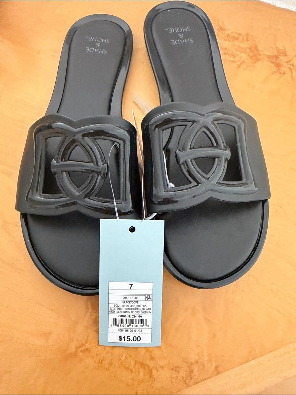 NWT - Shade & Shore Women's Black Slide Sandals
